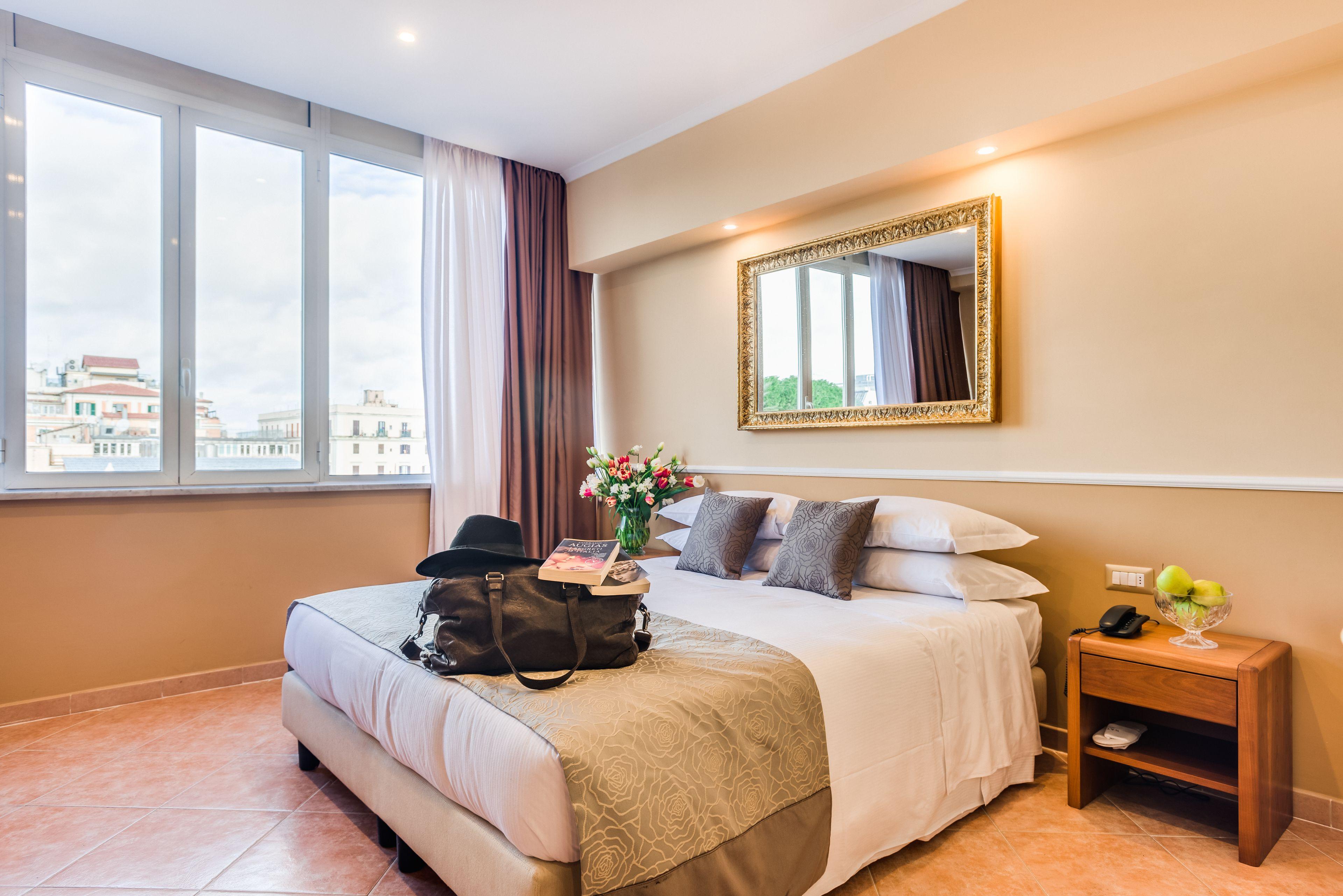 Raeli Hotel Lux — Photos 1